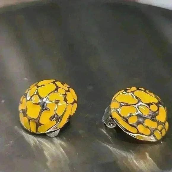 Vintage yellow silver enamel earrings clip-on style - Picture 1 of 6